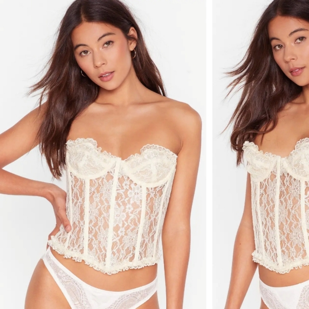 Boohoo NastyGal Let Love Take It's Lace Corset Bone In Top